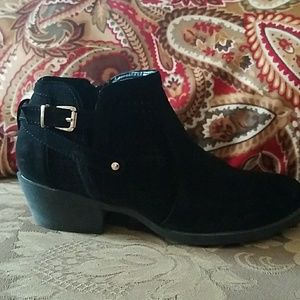 Black bootie